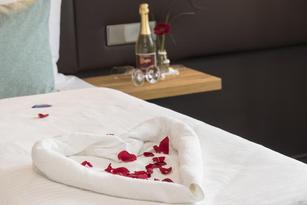 Hotel & Restaurant Becher Donzdorf Eksteriør billede